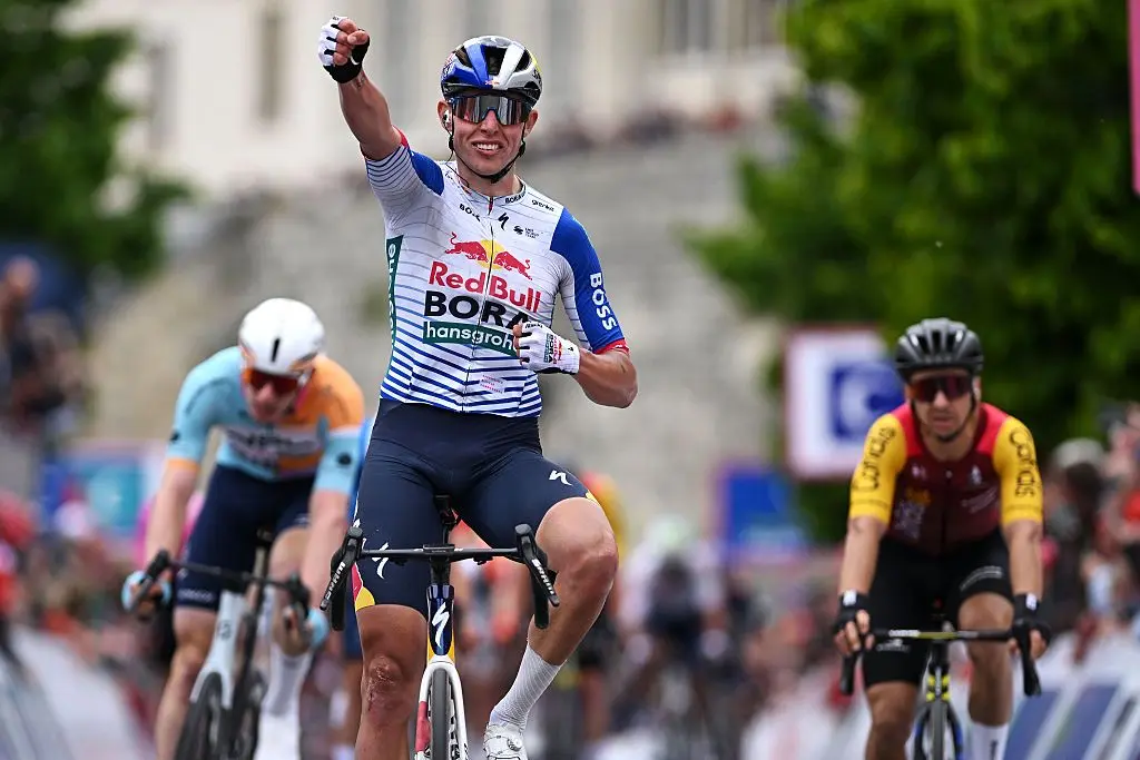 Laurence Pithie Takes Opening Stage of 4 Jours de Dunkerque
