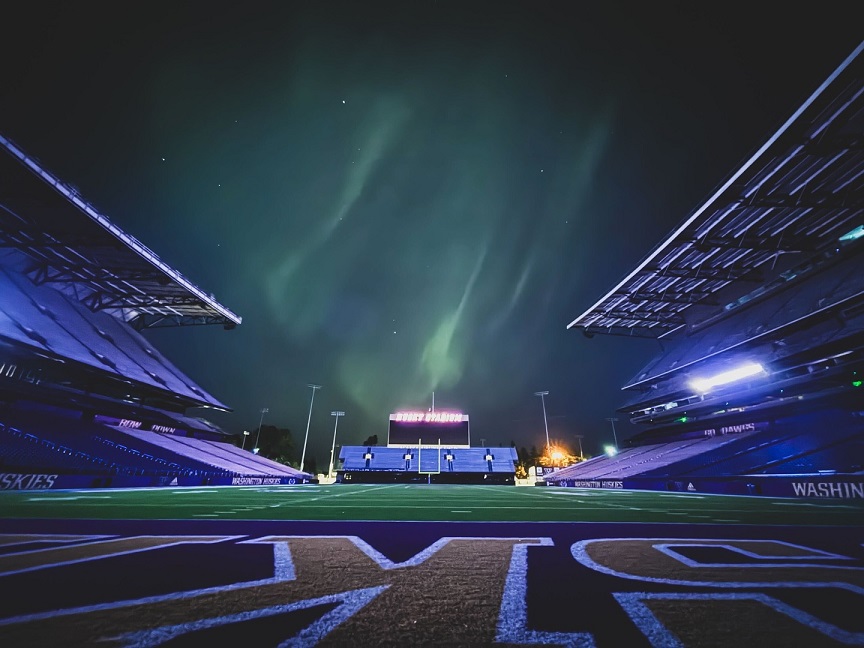 huskystadium44.jpg