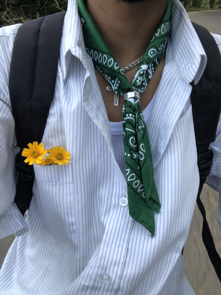 green bandana - photo 2