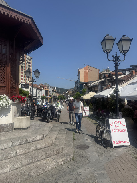 IMG-3437