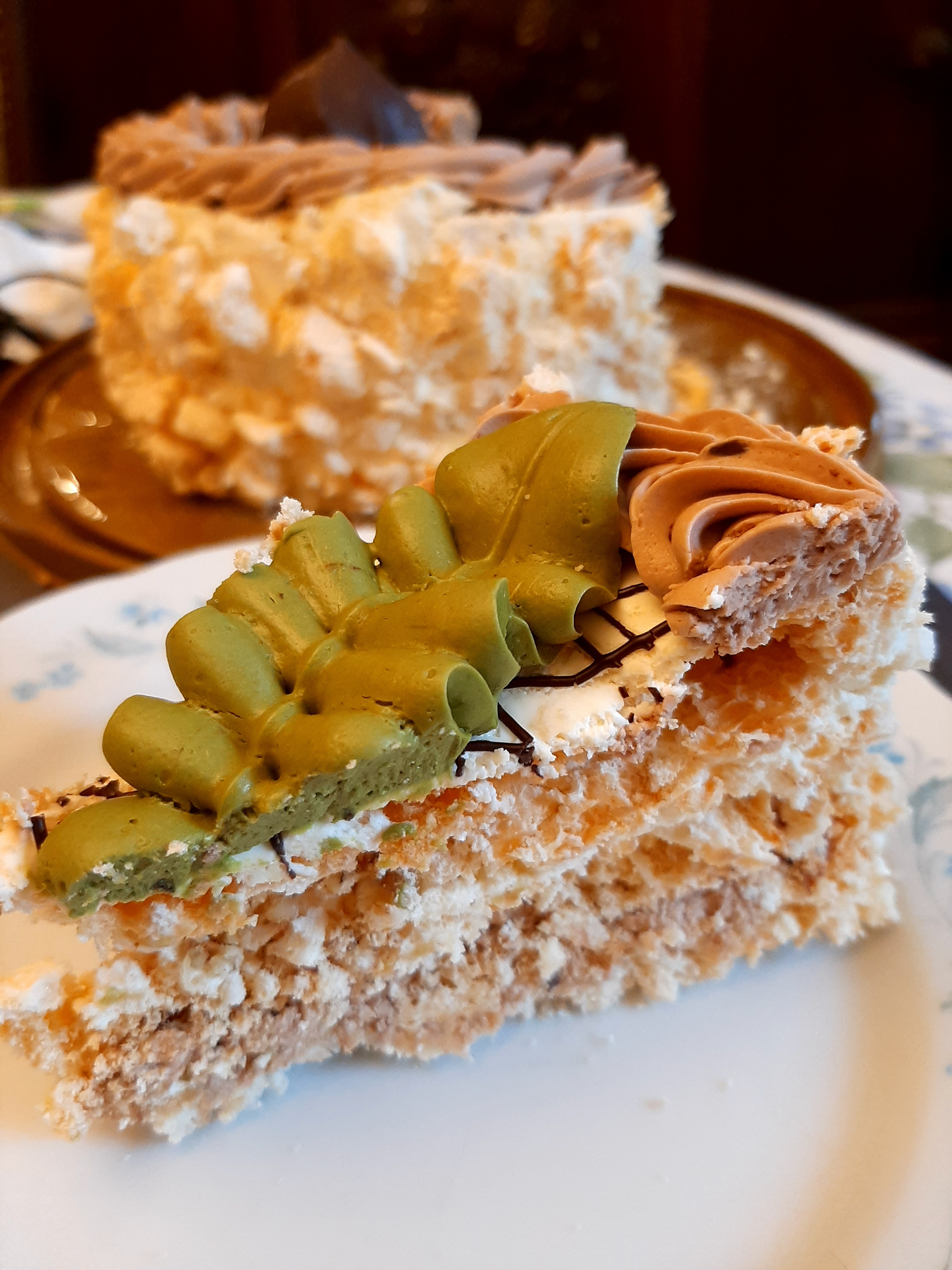 киевский торт яблонька. торт киевский чародейка. киевский торт крещатик.