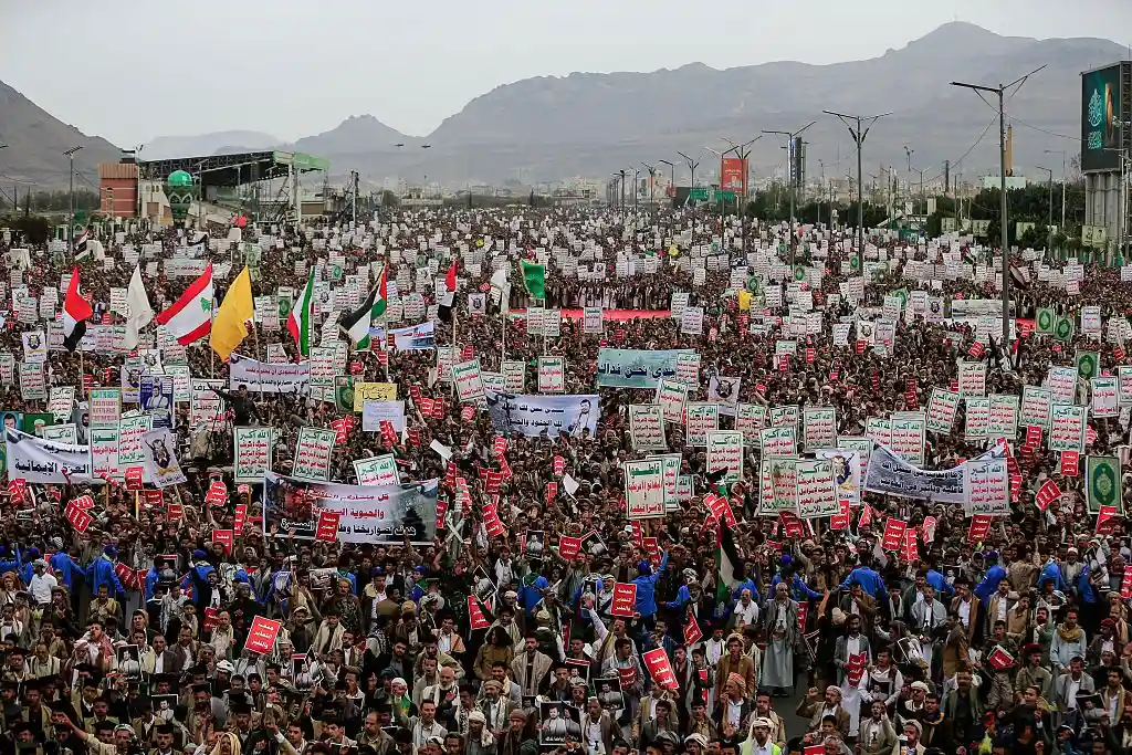 Yemen's Houthi Rebels Threaten New Naval Blockade