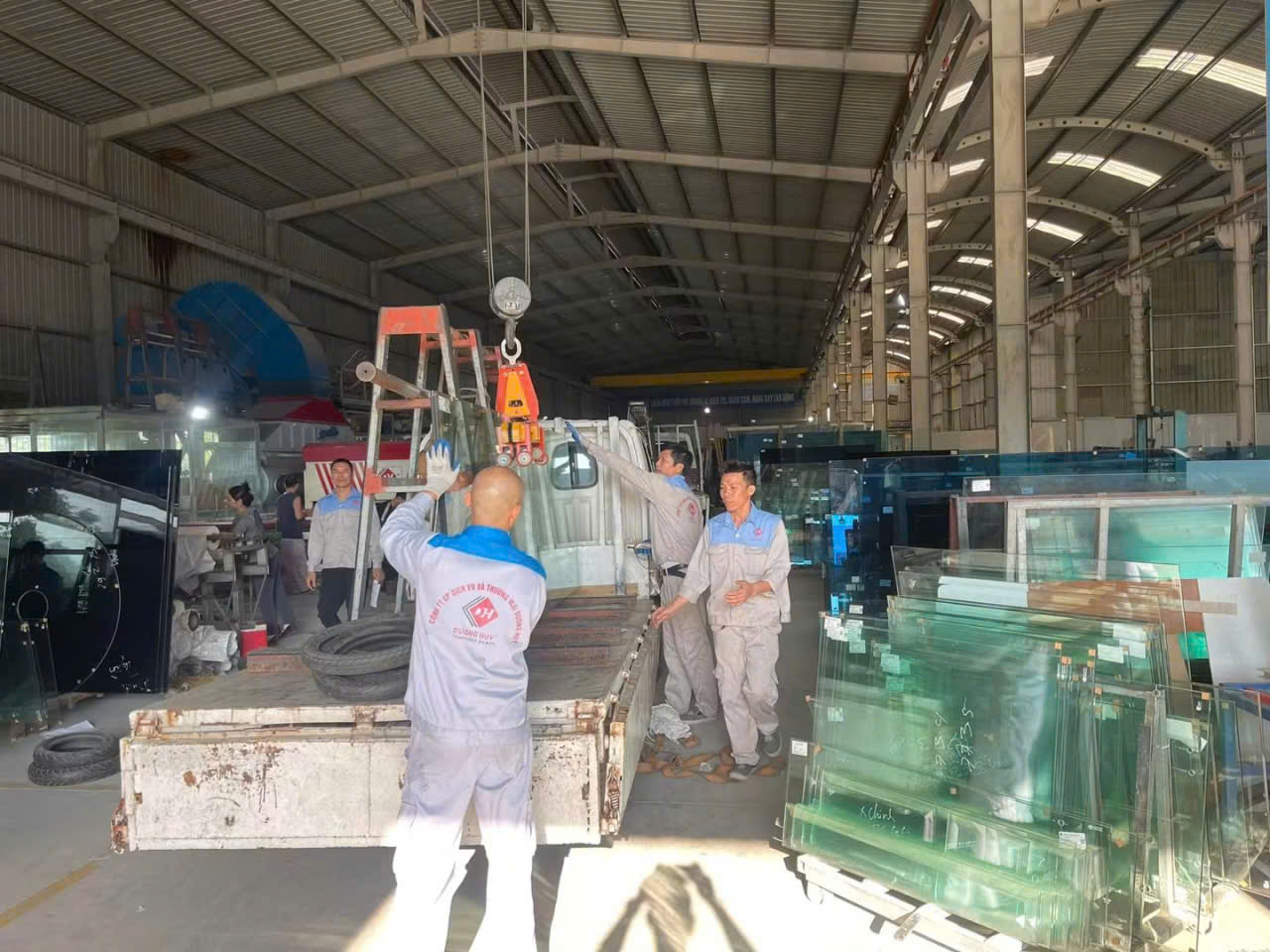 Vận Chuyển Xe Chuyên Dụng 