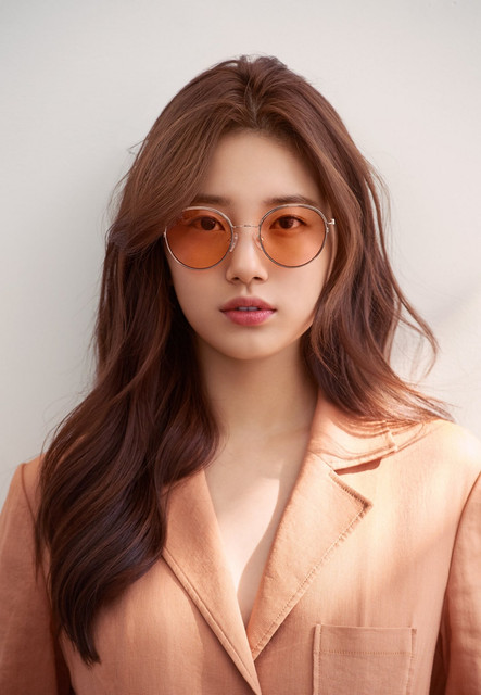 suzy 1040345