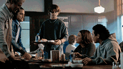 https://i.ibb.co/NdWyVGpN/1-2.gif