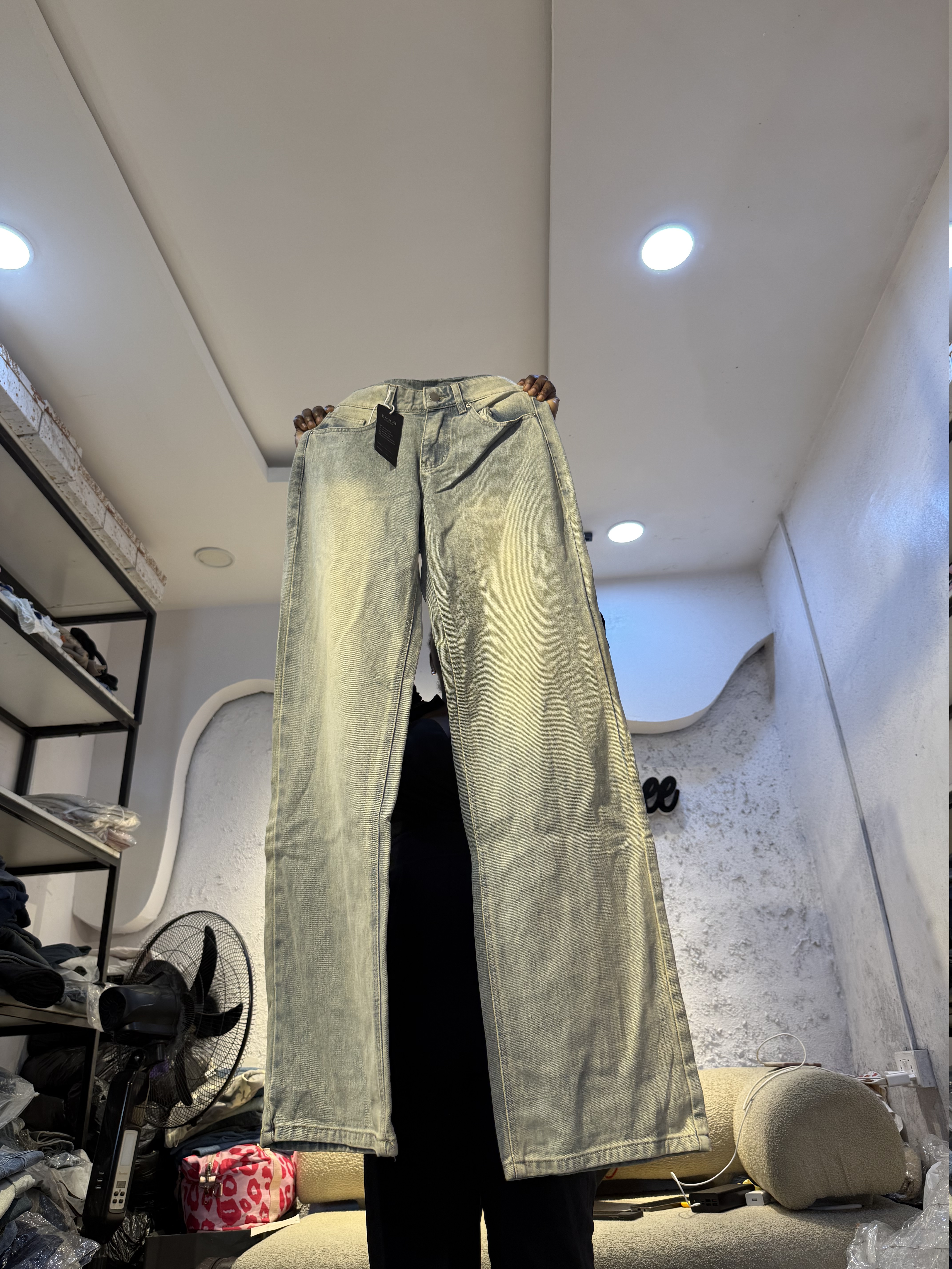 Waist 28