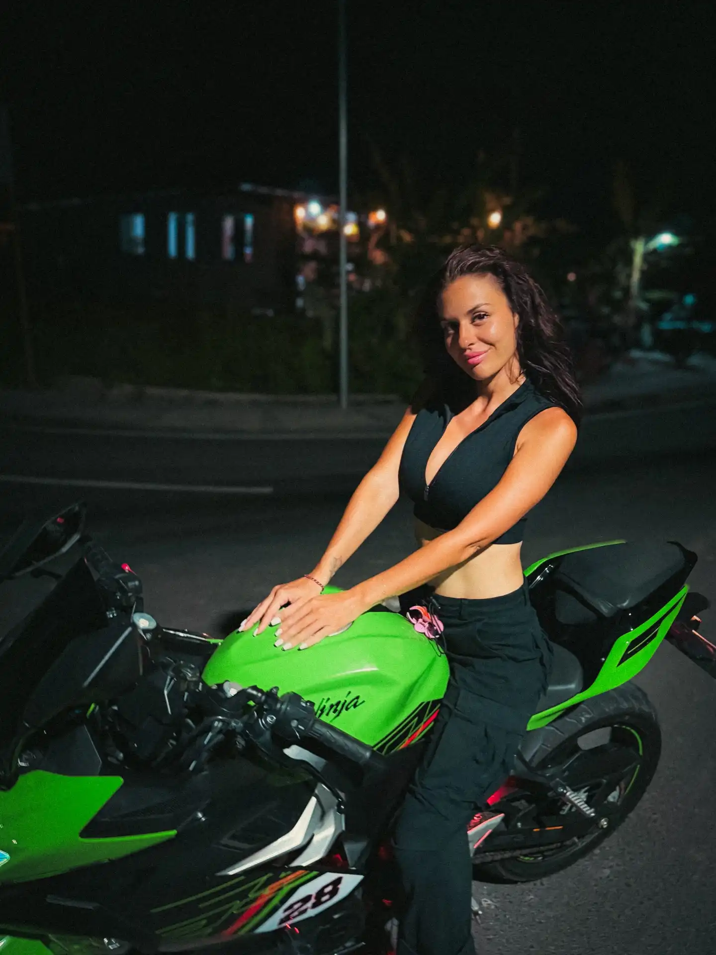 Zayna Charm Wallpapers Insta Sport Bio (7)