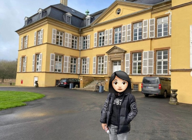 JCTJ student in front of her German boarding school