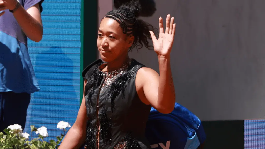 Cămașa de la Naomi Osaka, „Vede printr-o cale”, fură spectacolul