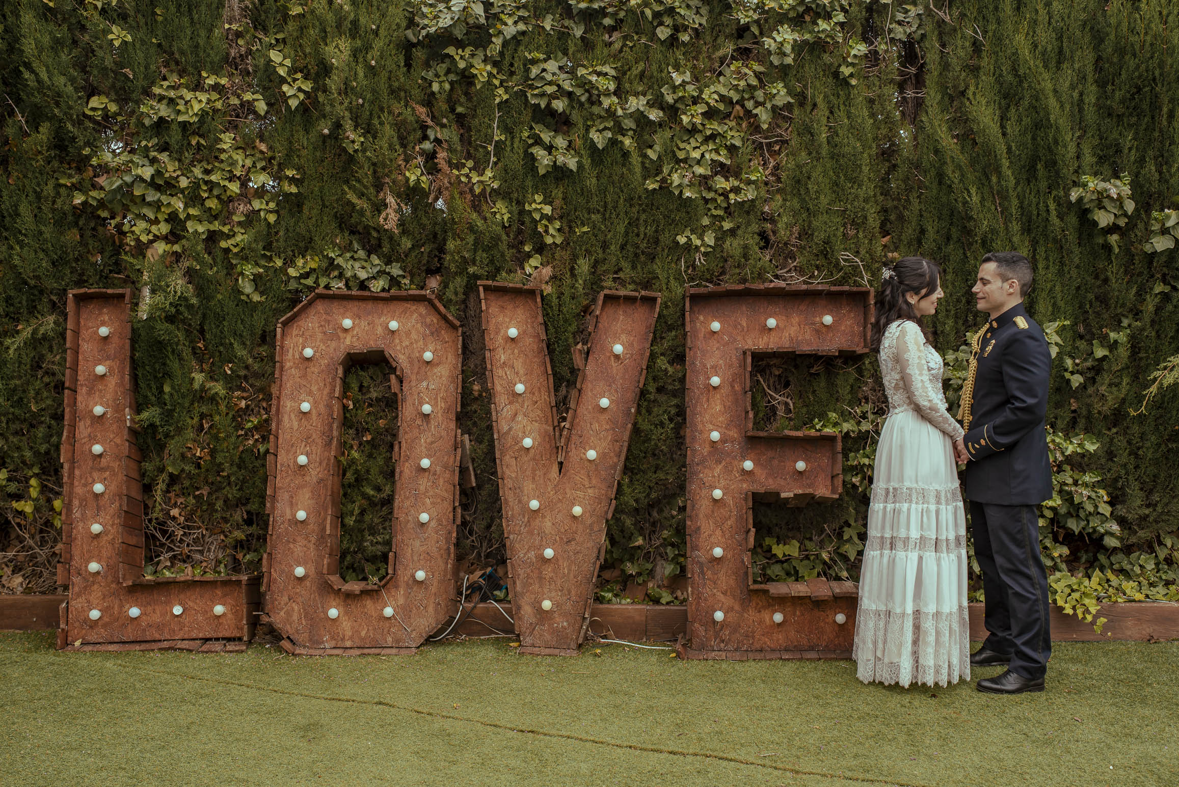 Fotografía de boda en Hacienda Las Flores, Zaragoza, de Ibone y Héctor durante su reportaje de recién casados