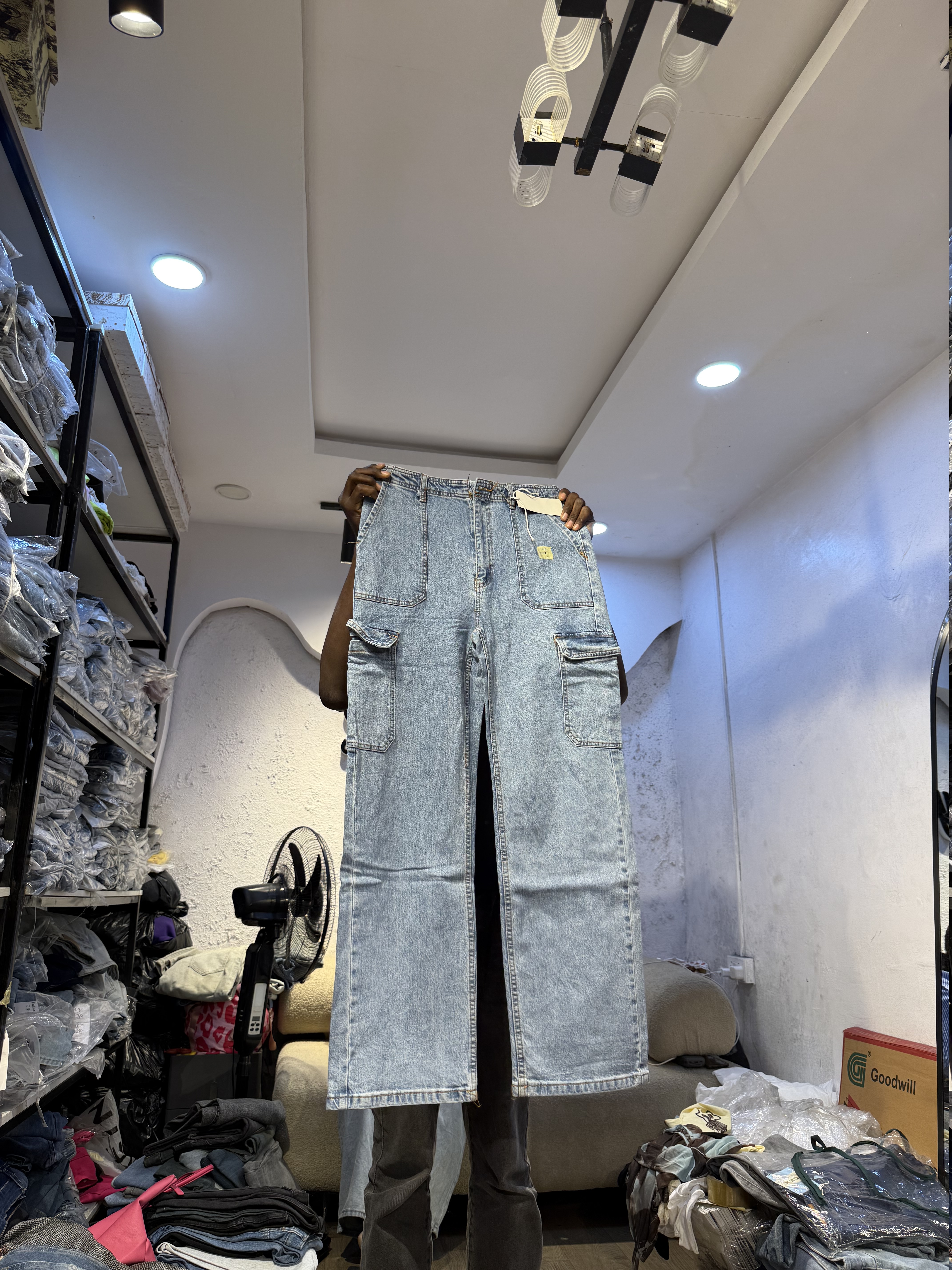 Waist 32