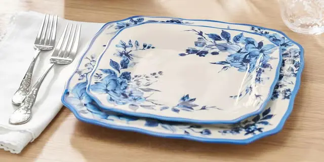 Delilah Dinnerware Wins Over Customers