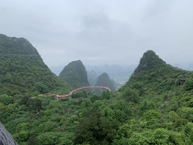 Украденное солнце. Universal Beijing Resort, Гуйлинь, Фужун, Чжанцзяцзе, Фэнхуан, Яншо. 8-17 апреля 2026. Украденное солнце. Universal Beijing Resort, Гуйлинь, Фужун, Чжанцзяцзе, Фэнхуан, Яншо. 8-17 апреля 2026.