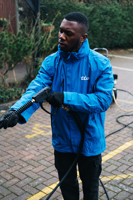 Window cleaning work 29