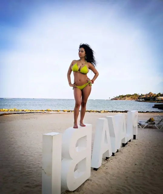 Isabella-Rodriguez-aka-Isabellardrguez-86