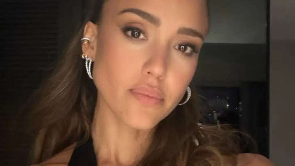 Jessica Alba Commands Attention in Daring New York City Ensemble