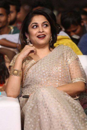 [Image: ramya-krishnan-stills-photos-pictures-52.jpg]