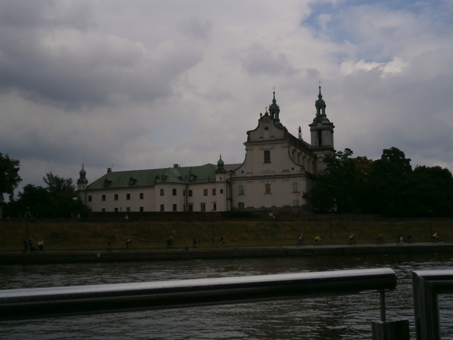 OLYMPUS-DIGITAL-CAMERA.jpg