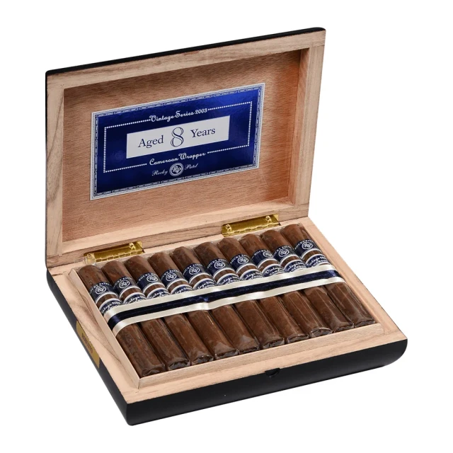 Vintage 2003 Robusto 20'