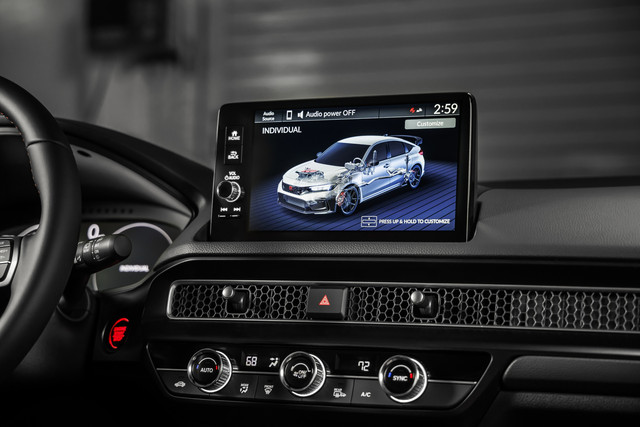 2023-Honda-Civic-Type-R-38