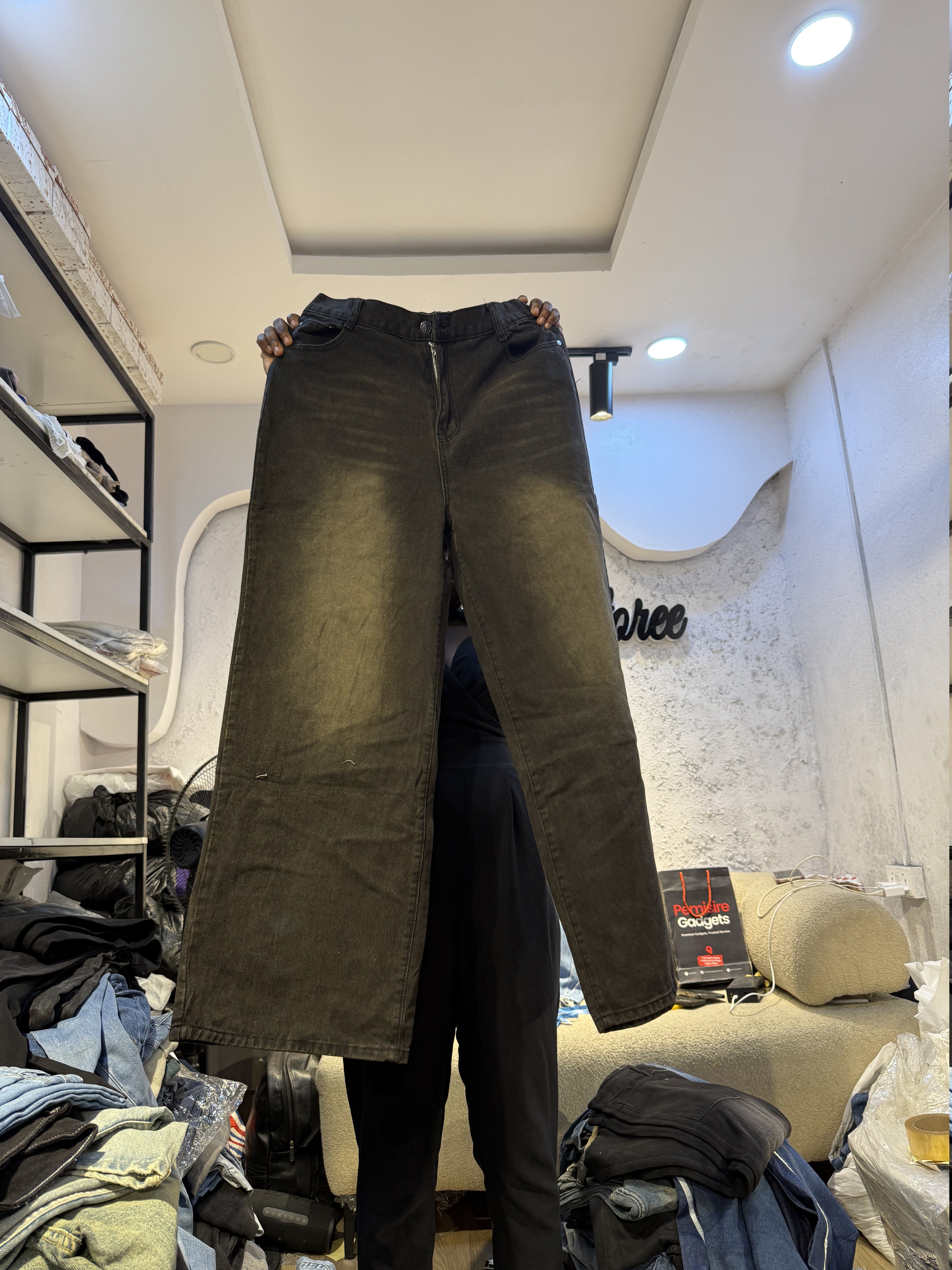 Waist 30