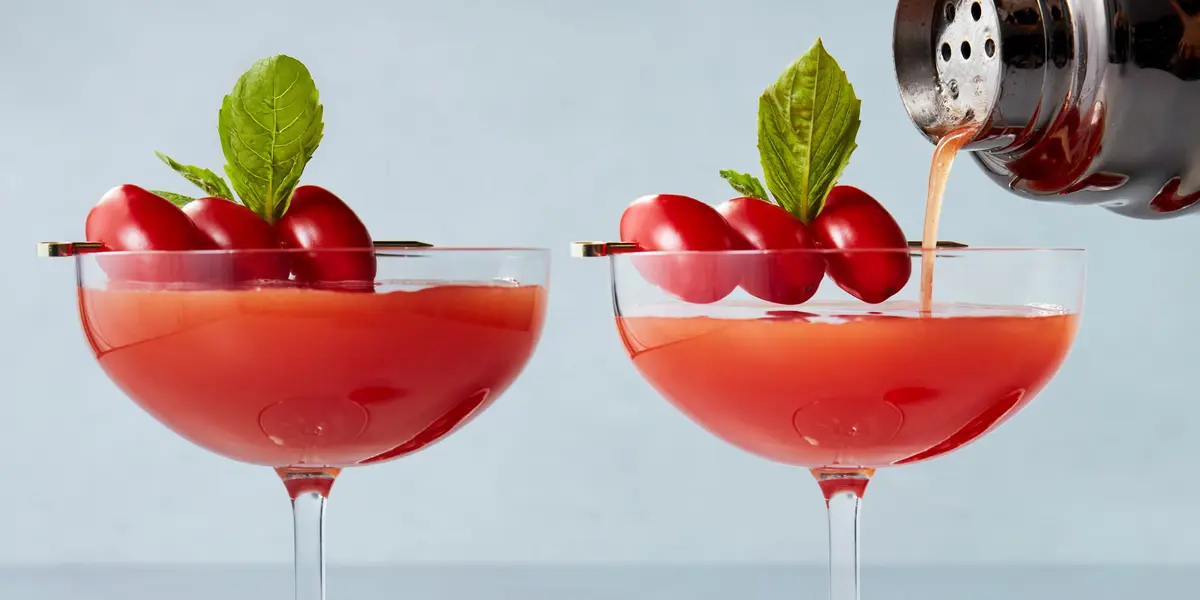 Summer Sips: The Rise of Refreshing "Salad Cocktails