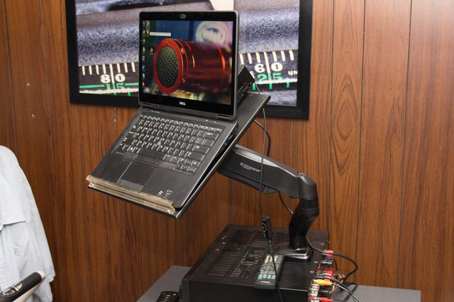 Laptop-Arm2
