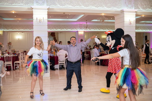 MRM-Events-704
