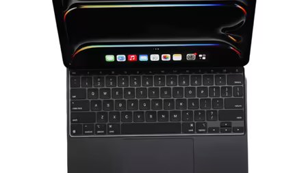 iPad Pro M4のキーボード。真上から。