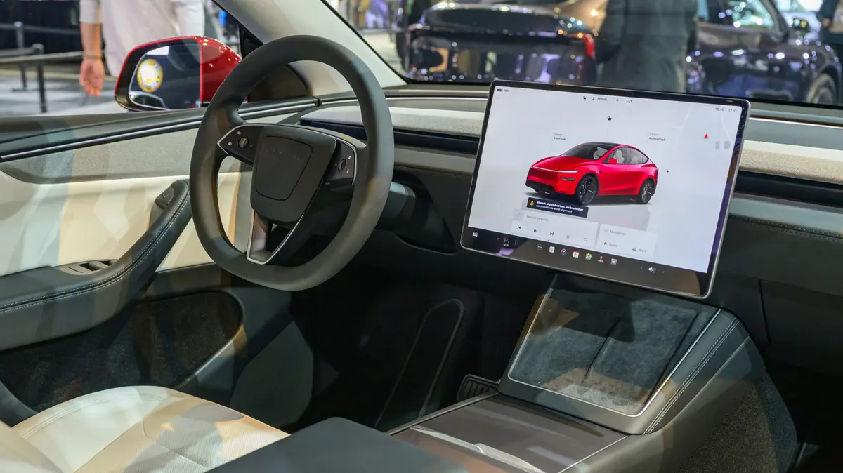 Tesla Settles Lawsuit Over Fatal Crash with Autopilot