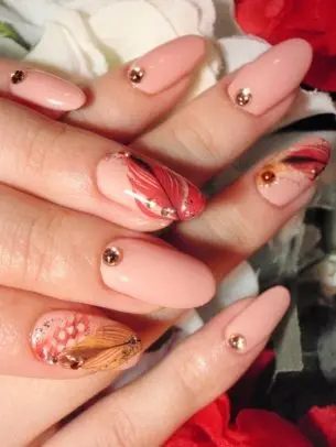 Idei de manichiuri drăguțe și distractive pentru un look modern
