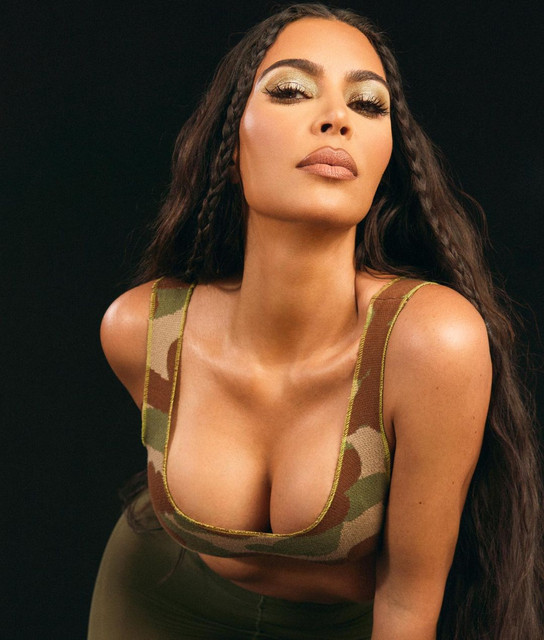 Kim-K-146