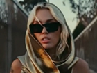 Miley-Cyrus-Flowers.jpg