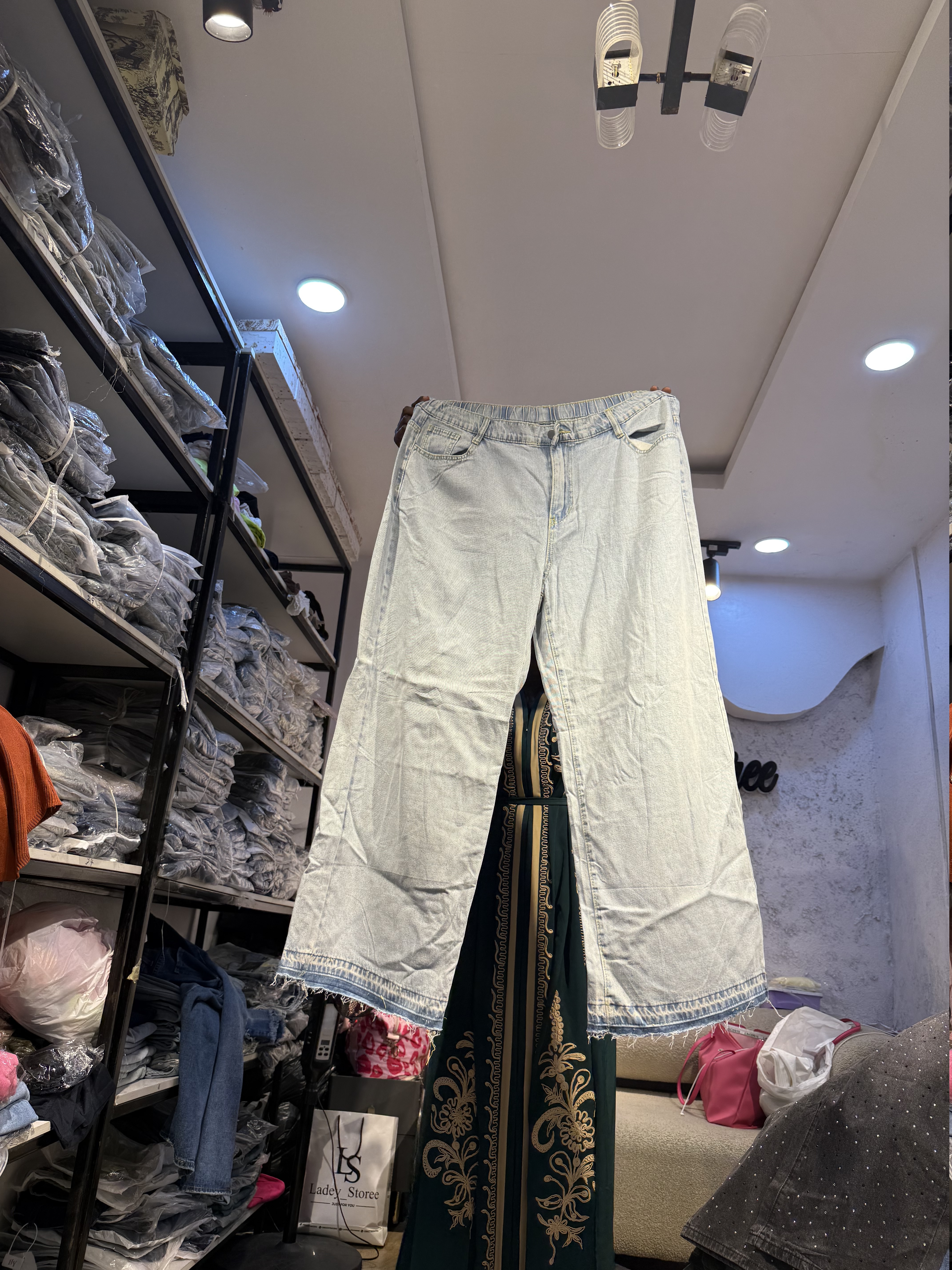 Waist 40