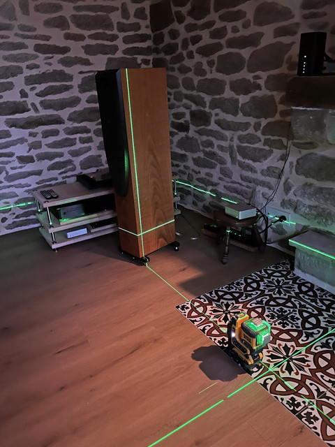 Laser 1.jpg