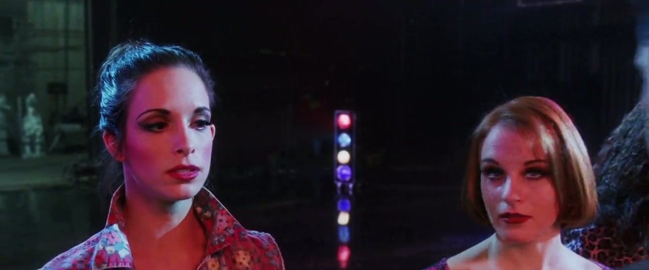 Showgirls Screenshot