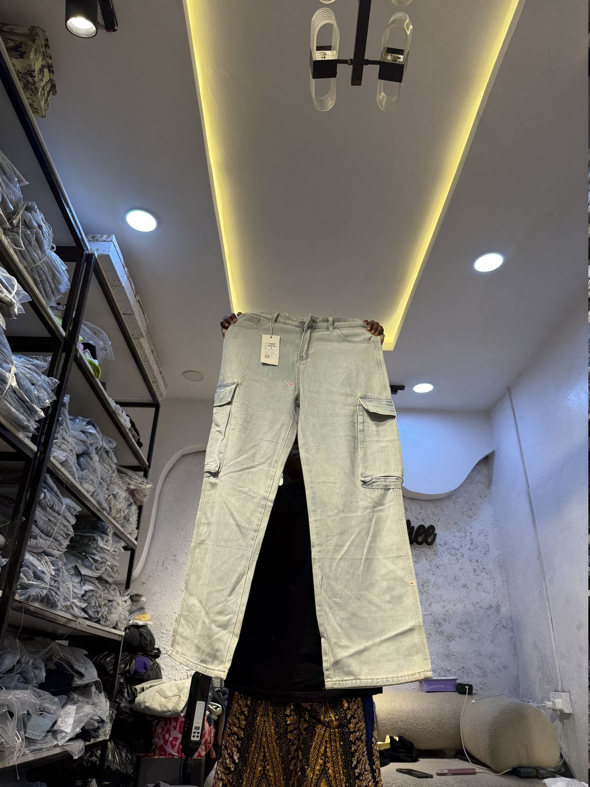 Waist 32