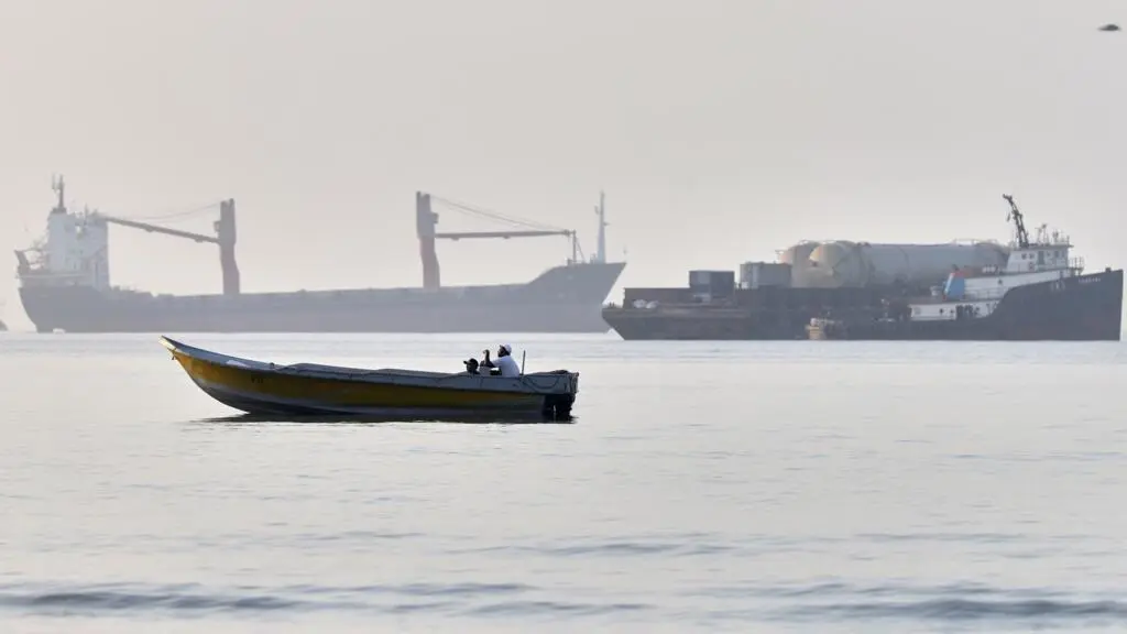 Iran Closes Strait of Hormuz Amid Rising Tensions