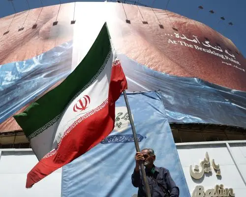 Trump's Mideast Peace Efforts Hit Snag as Israel-Lebanon Tensions Rise