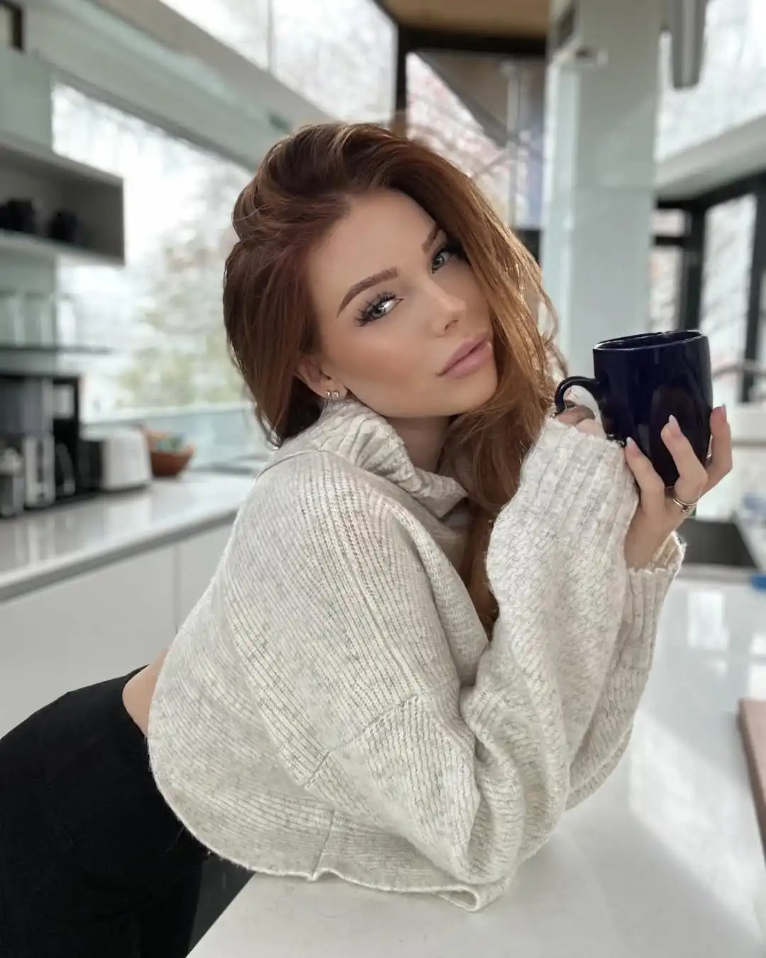 Mel Rose Michaels Wallpapers Insta Sport Bio (2)