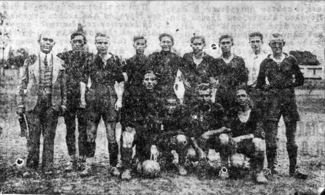 1932