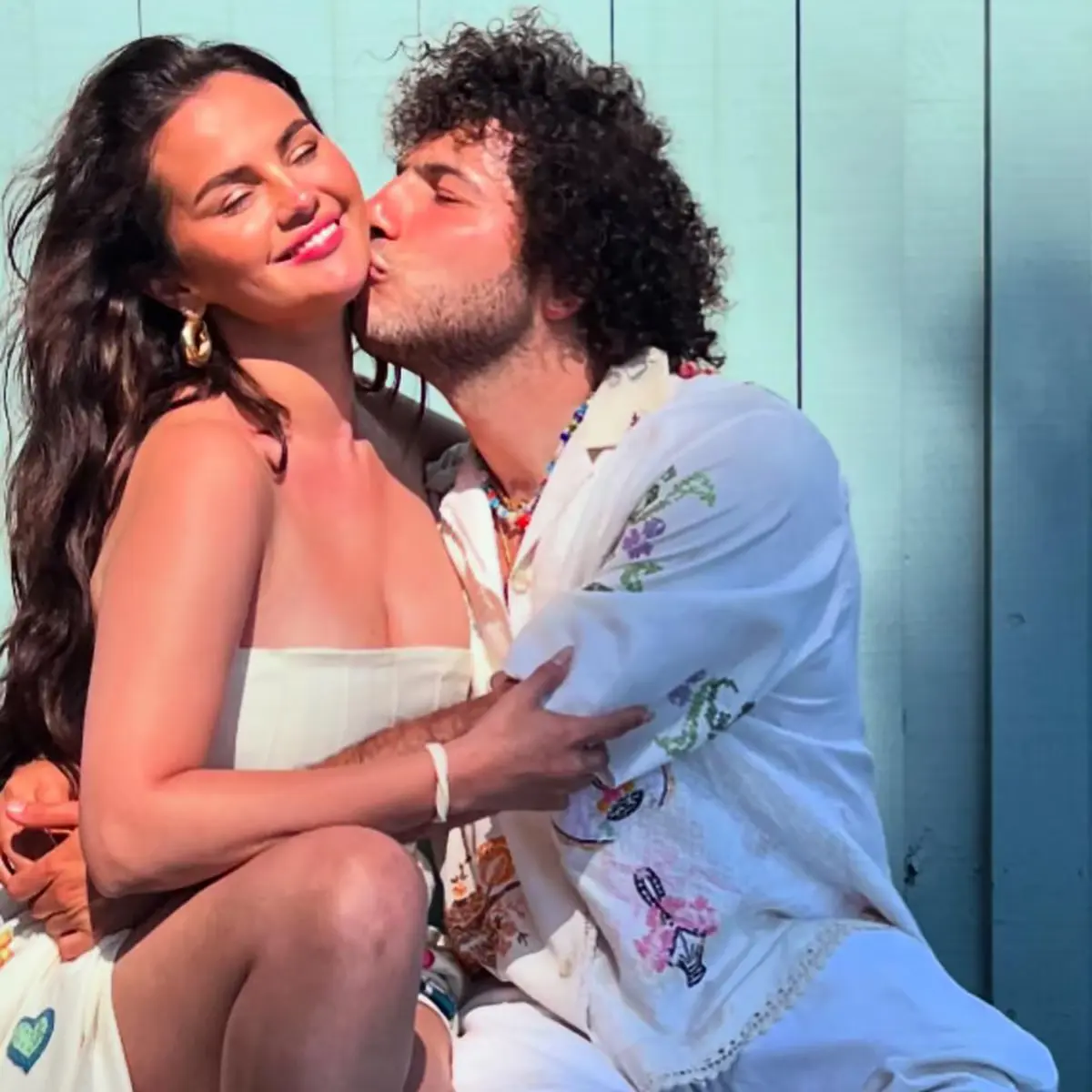 Selena Gomez l-a întrebat pe Benny Blanco ceva esențial înainte să-și facă relația publică
