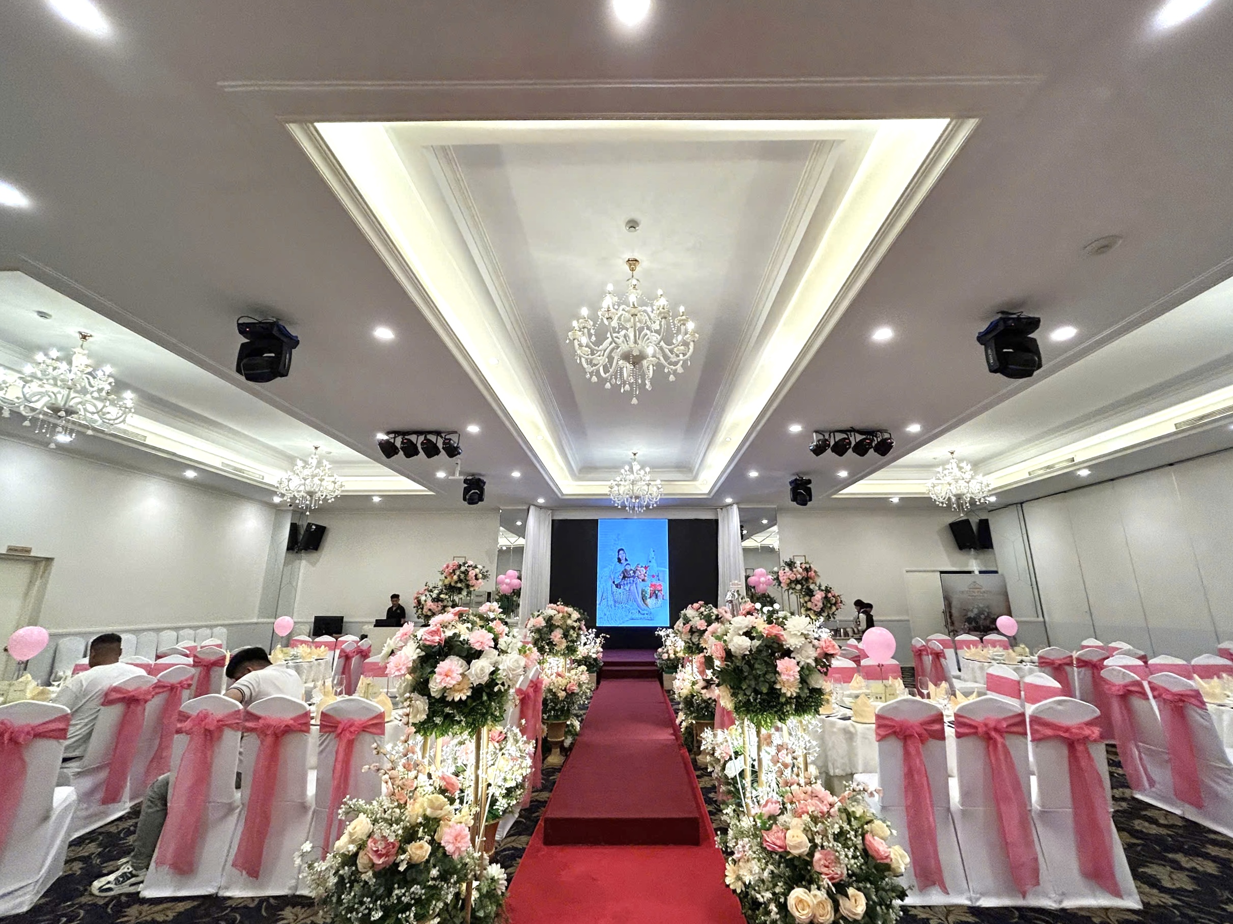 Sảnh tiệc queen plaza tân bình