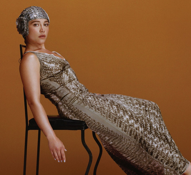 Флоренс Пью сфотографированная Надин Иджевере для Vanity Fair 2026 год 3.jpg