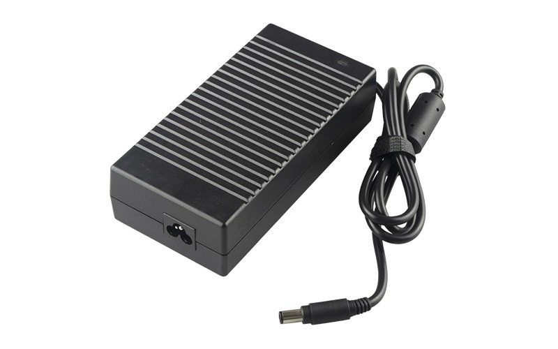 Dell Inspiron XPS, Alienware 19.5V - 7.7A - 150W - 7.4mm/5.0mm (Middle Pin) Replacement Charger