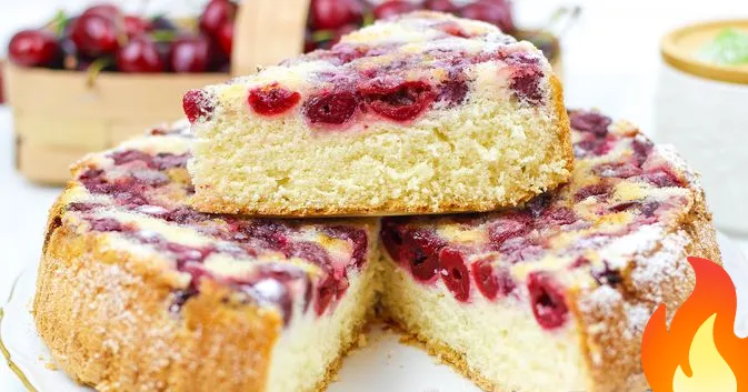 Фото Шарлотка с вишней