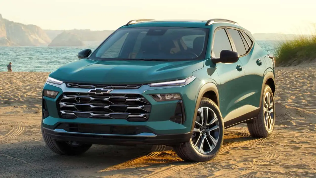 2027 chevrolet trax activ front 3 4