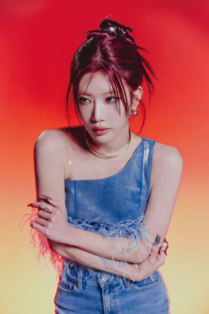 kim lip loona 1368905.webp
