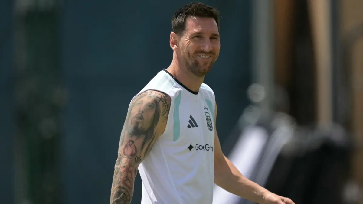 Argentina's Lionel Messi to Start on Bench in World Cup Match Against Jordan