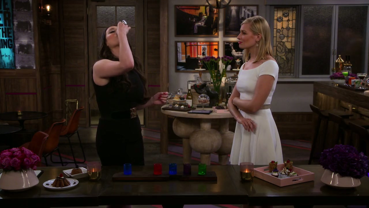 2 Broke Girls Screenshot